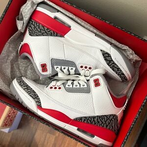 NIKE Jordan 3 Retro